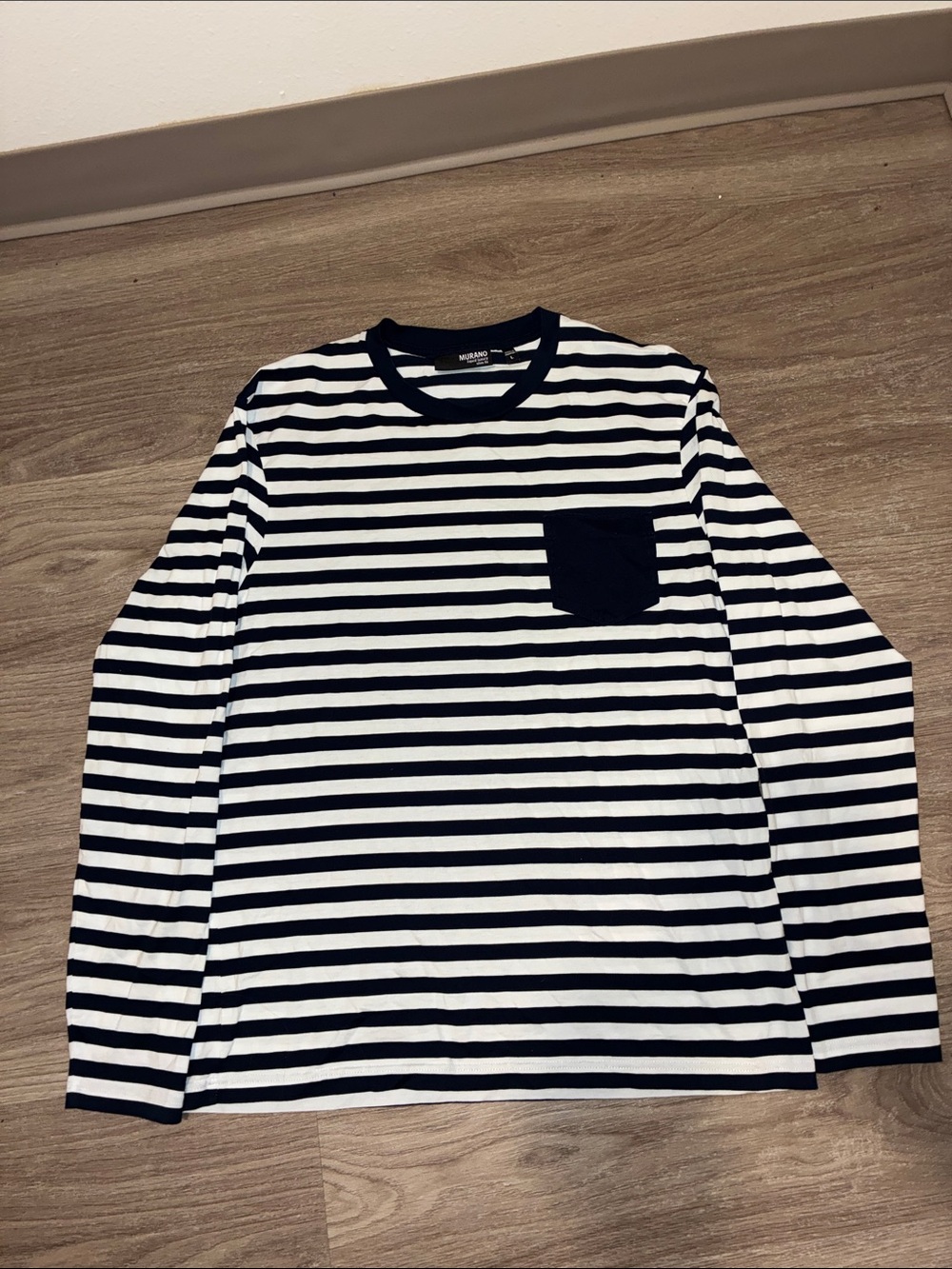 Murano Liquid Luxury Striped Long Sleeve Tee Large Navy White